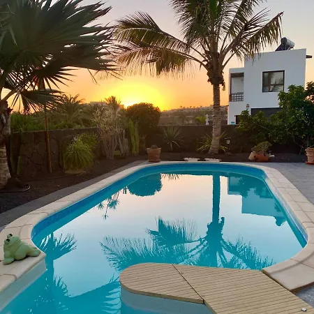 Isa Villa Teguise (Lanzarote)
