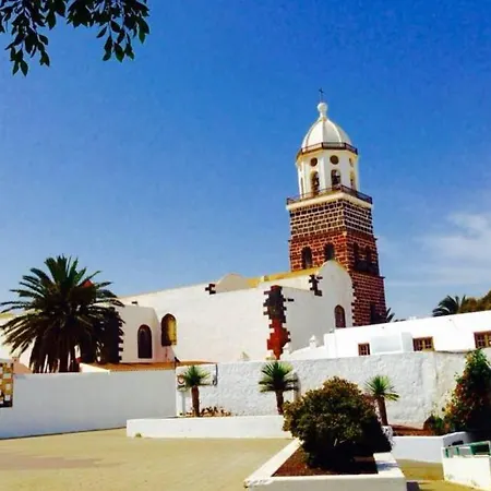 Isa Villa Teguise (Lanzarote)