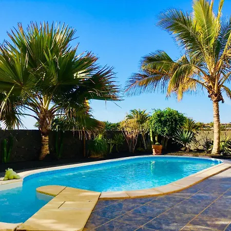 Isa Villa Teguise (Lanzarote)